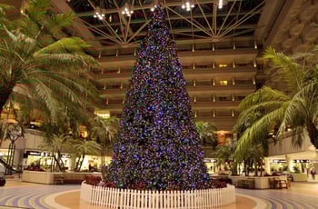 How Airports and Passengers Can Prepare for the Holiday Travel Surge